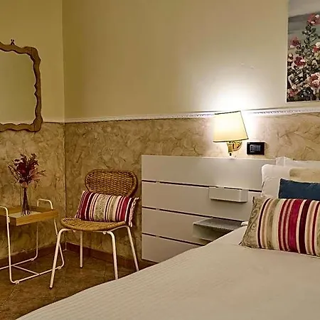 Ascot Hotel